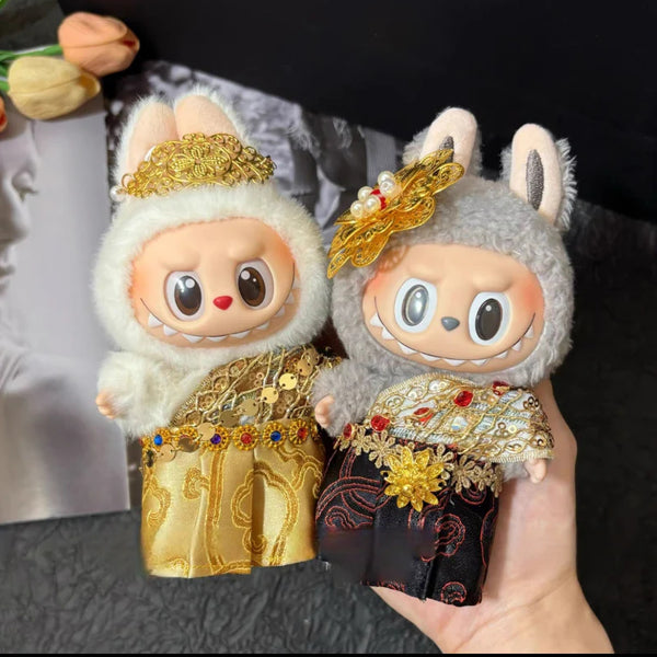 Royal Thai Costume (No Doll)