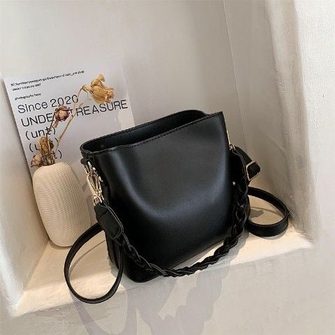 Black - BAG-BG00007