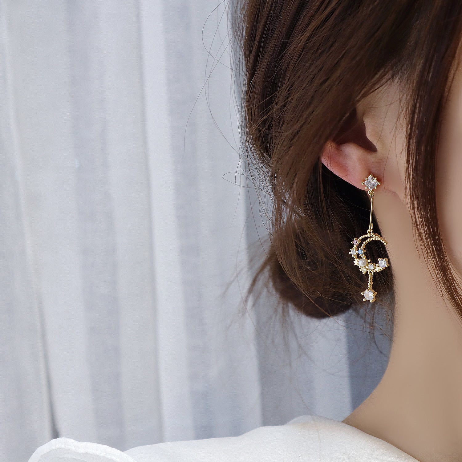 Zircon Heart Earrings