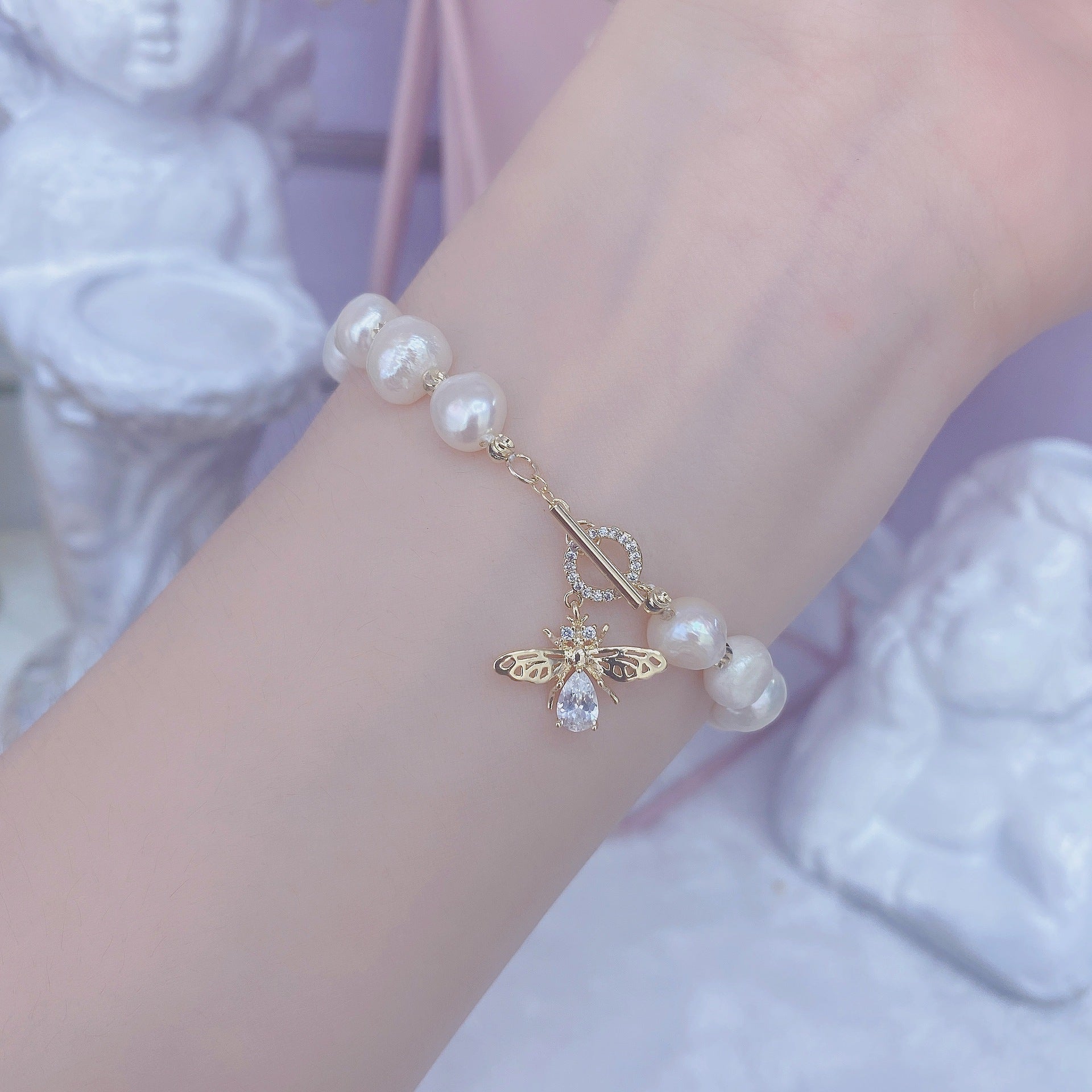 Natural Pearl Bee Bracelet