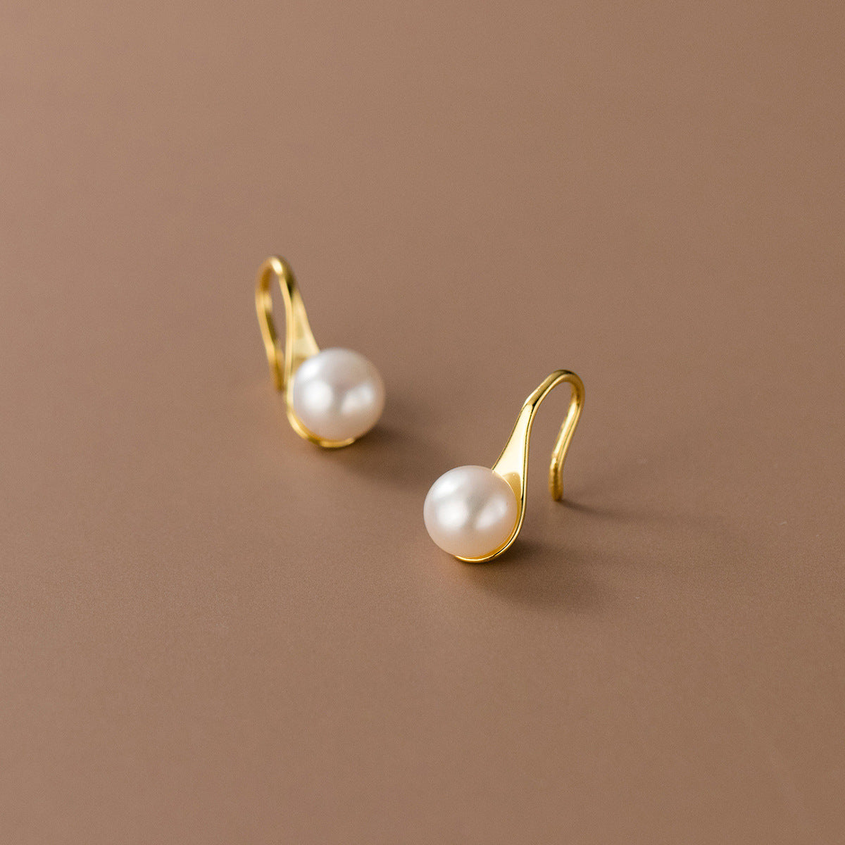 Sweet White Pearl Earrings