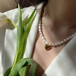 Baroque Love Pearl Necklace