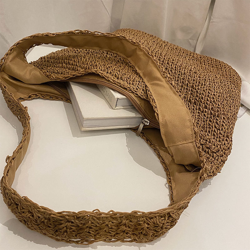 Straw Shoulder bag